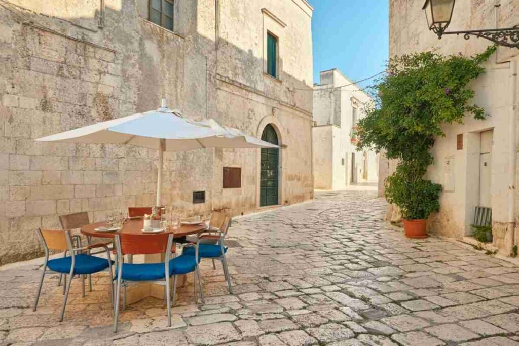 Turismo in Puglia: +10% previsto nel 2024 secondo i dati di Bit 2025